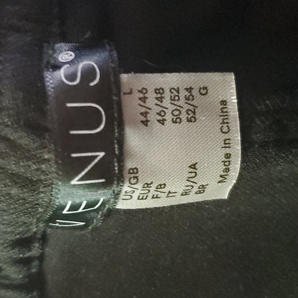 NWOT Venus Black Size Large Drawstring Waist Capri Pants - Picture 6 of 6